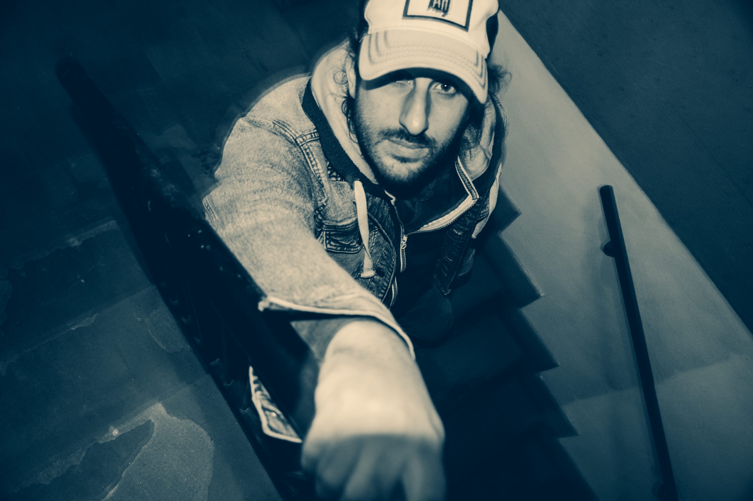 Nuove Canzoni Italiane: “Spogliati” di Badret Tra le Hit da Scoprire